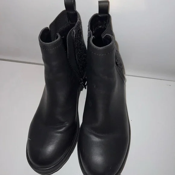 Ladies Sz 5 DV Brand Adorable Black Booties With Sequin Back Girls Sz 3 boots - Picture 9 of 9